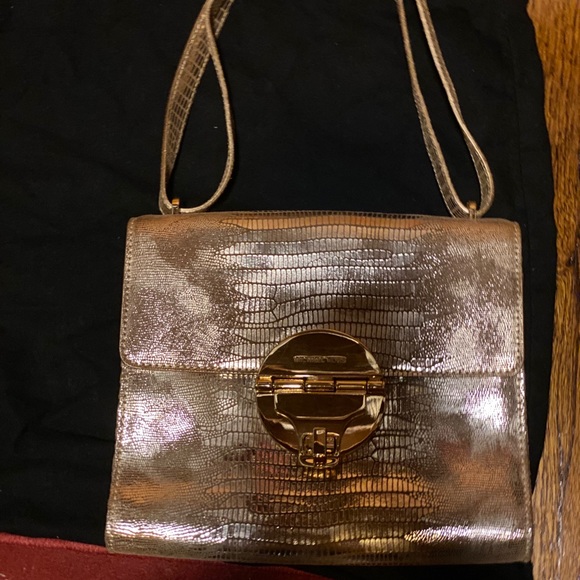 Micheal Kors leather handbag - Picture 1 of 4